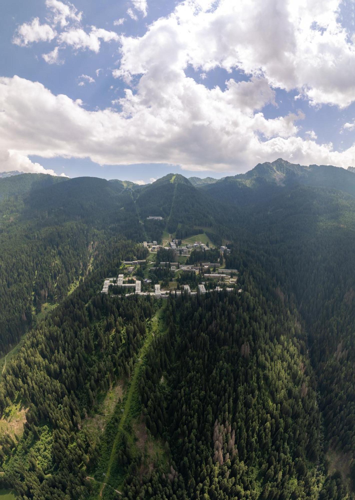 Residenza Albare Aparthotel Marilleva Bagian luar foto